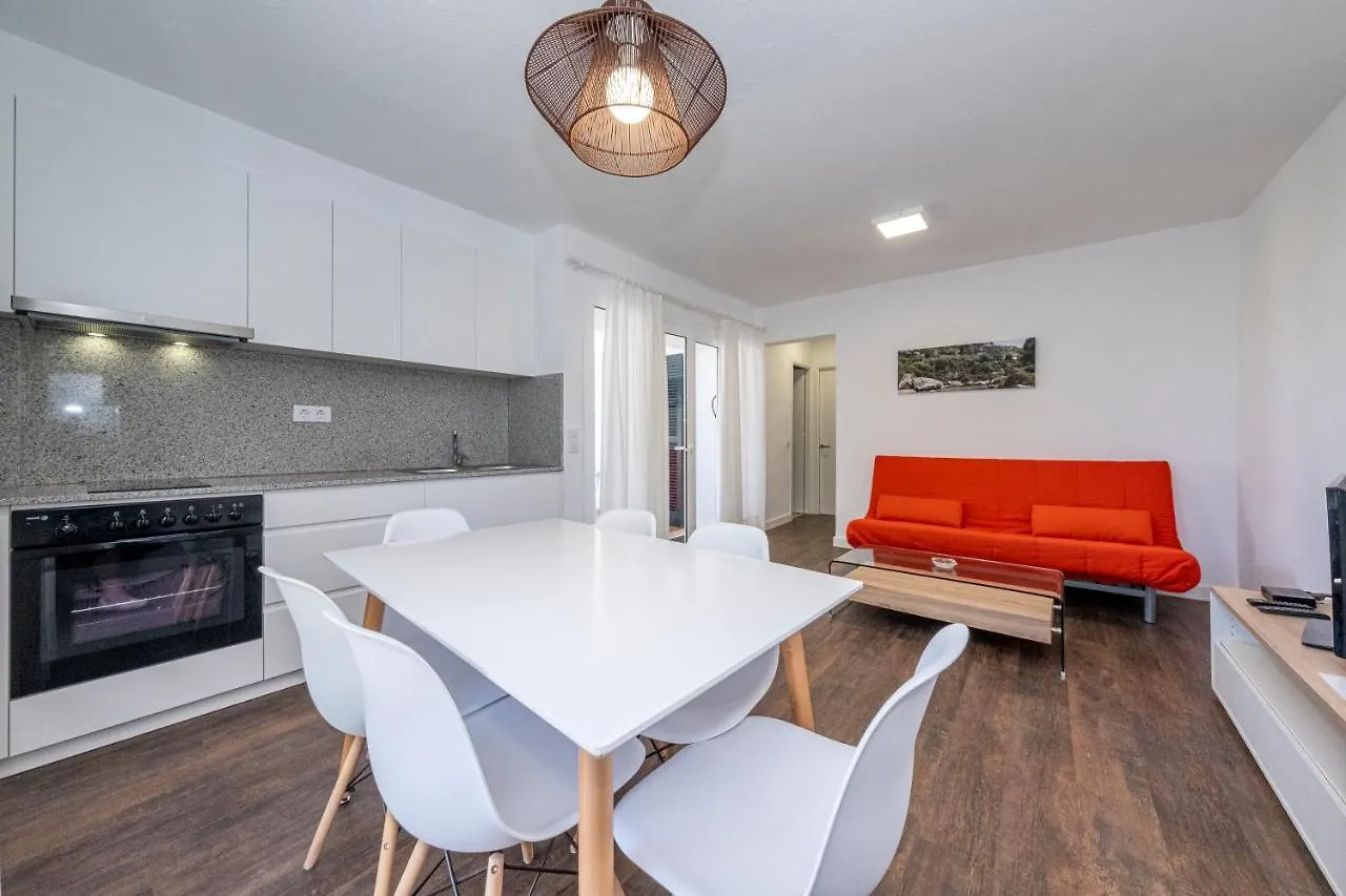 Apartamentos Llebeig Cala Santandria  0*, Ciutadella (Menorca) Spain